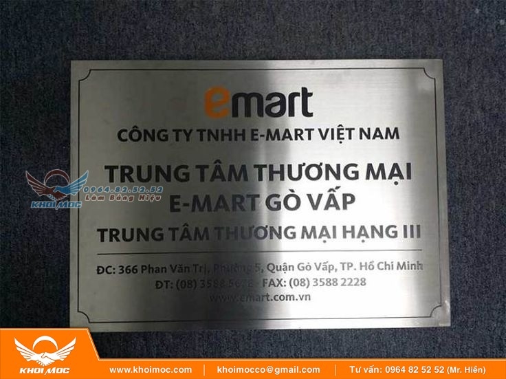 Bảng tên công ty inox ăn mòn 1s5