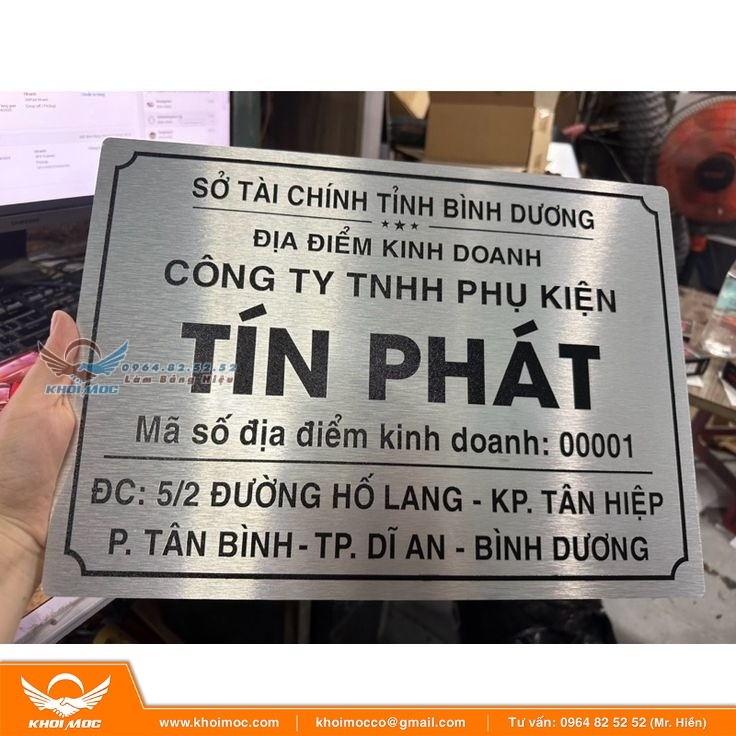Bảng tên công ty inox ăn mòn62a6
